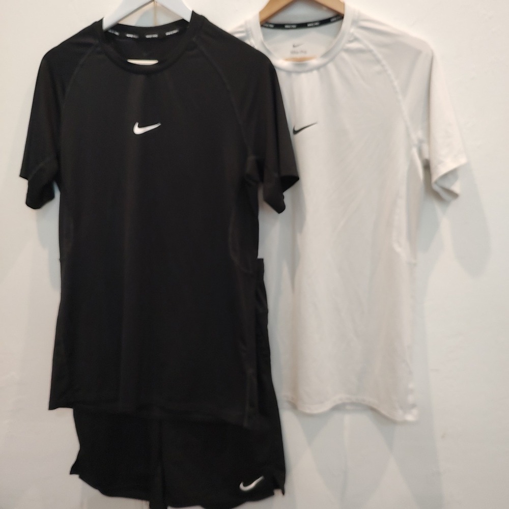 Lot 4 NIKE Mens Medium Athletic Gym Workout  Logo Short Sleeve Shirts Shorts